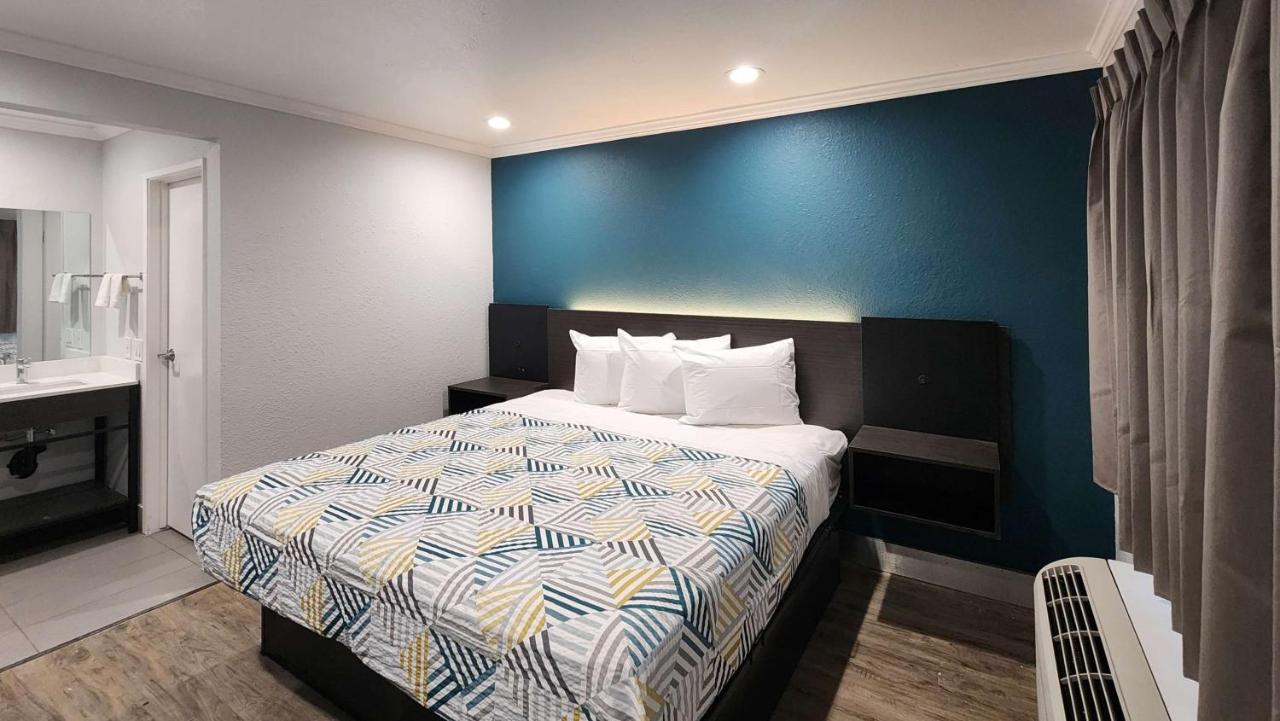 Studio 6 Suites San Ysidro Ca San Diego South Bay Exterior photo