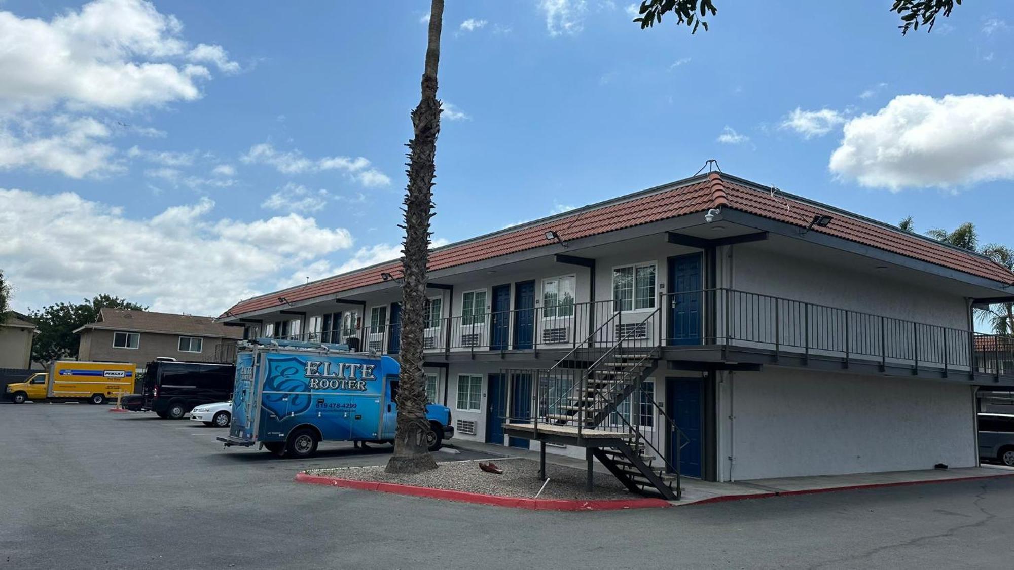 Studio 6 Suites San Ysidro Ca San Diego South Bay Exterior photo