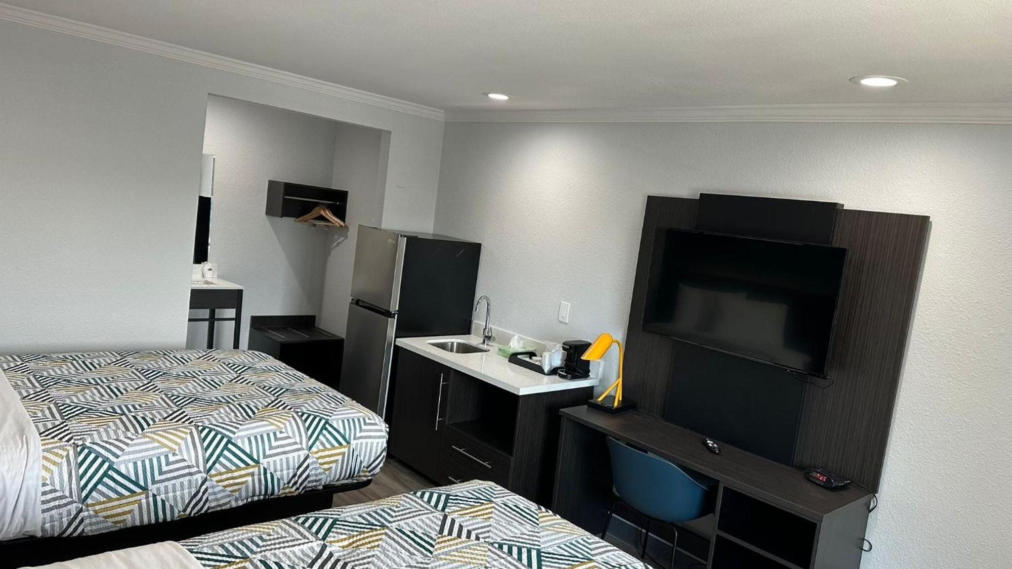 Studio 6 Suites San Ysidro Ca San Diego South Bay Exterior photo