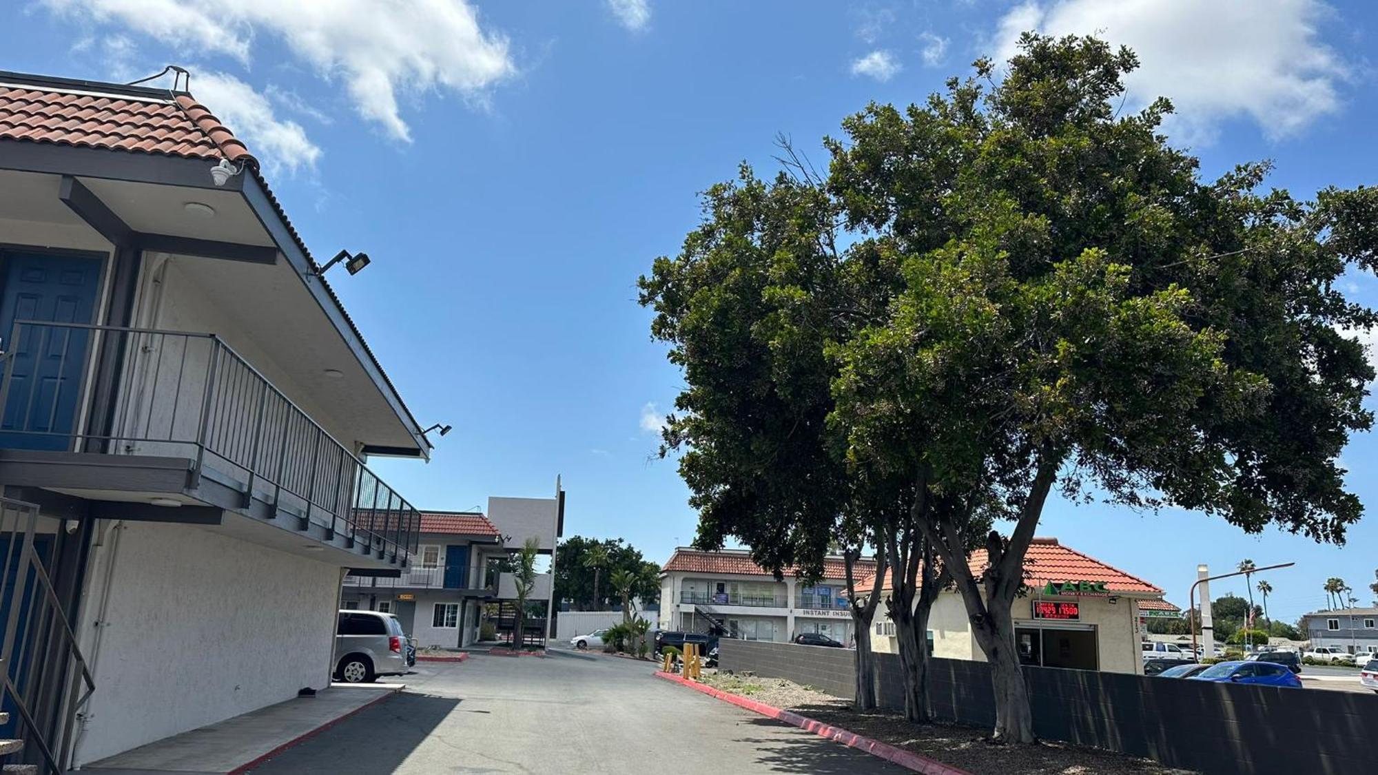 Studio 6 Suites San Ysidro Ca San Diego South Bay Exterior photo