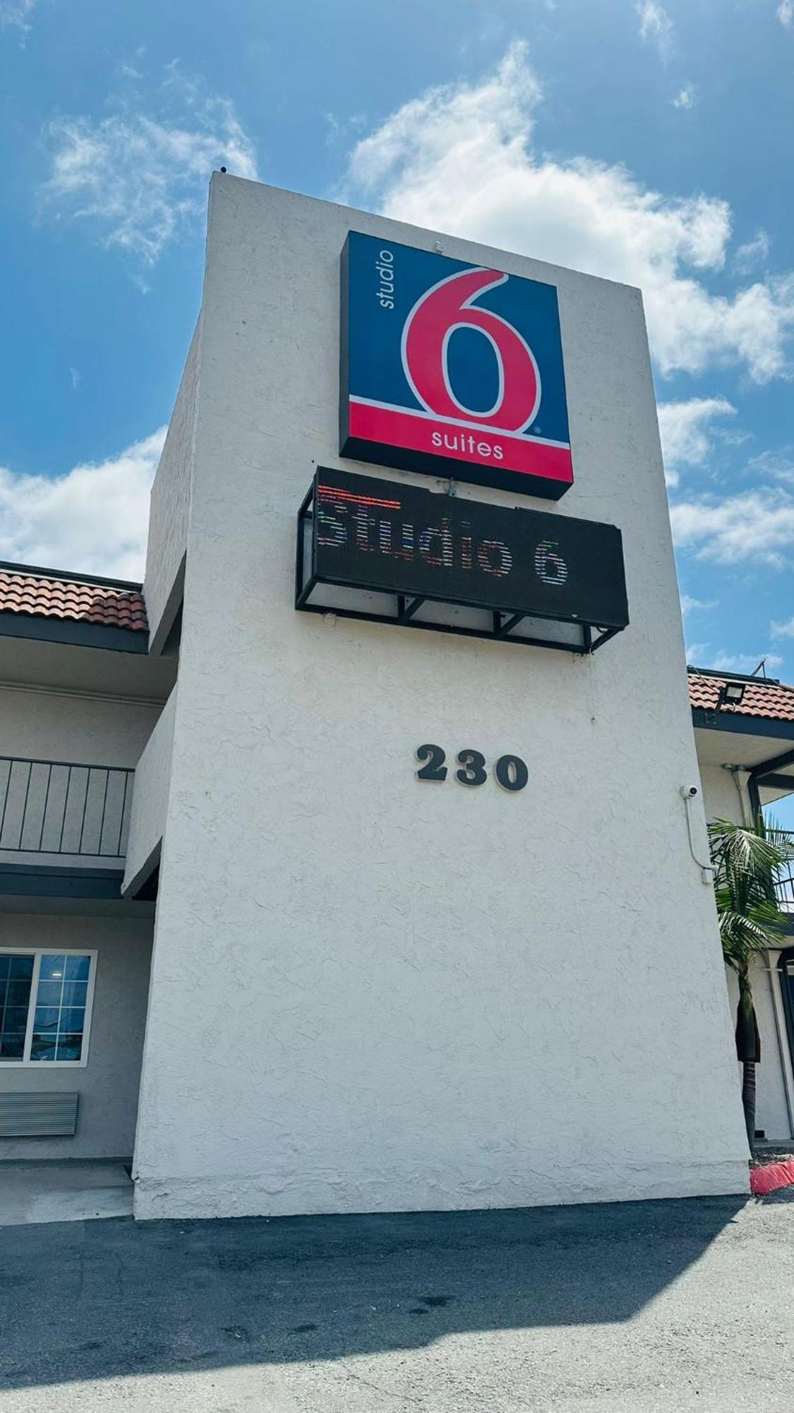 Studio 6 Suites San Ysidro Ca San Diego South Bay Exterior photo